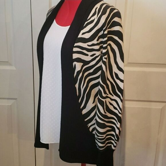 SIDEFFECTS Black n White Zebra Striped Open-faced Cardigan Sweater - Picture 3 of 5